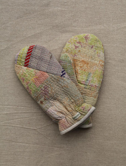 NEW IN • Kantha Mittens