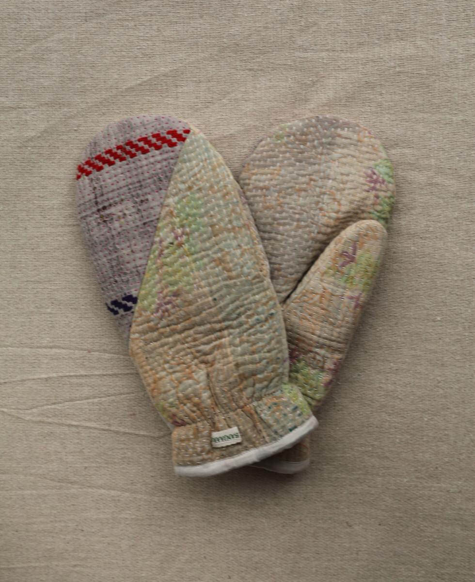 NEW IN • Kantha Mittens