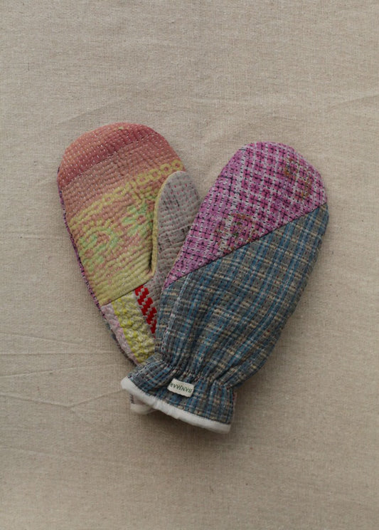 NEW IN • Kantha Mittens