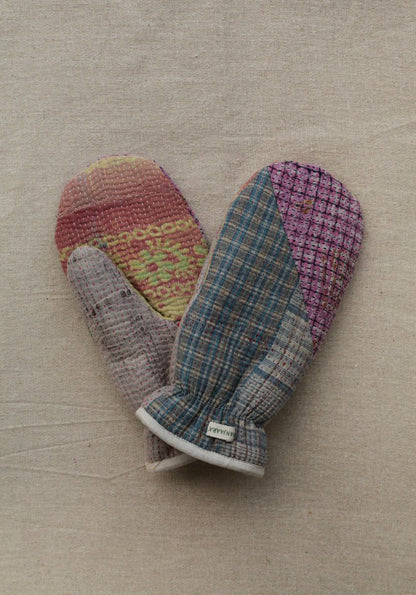 NEW IN • Kantha Mittens