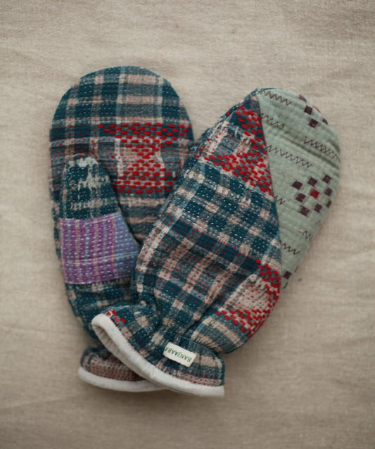 NEW IN • Kantha Mittens