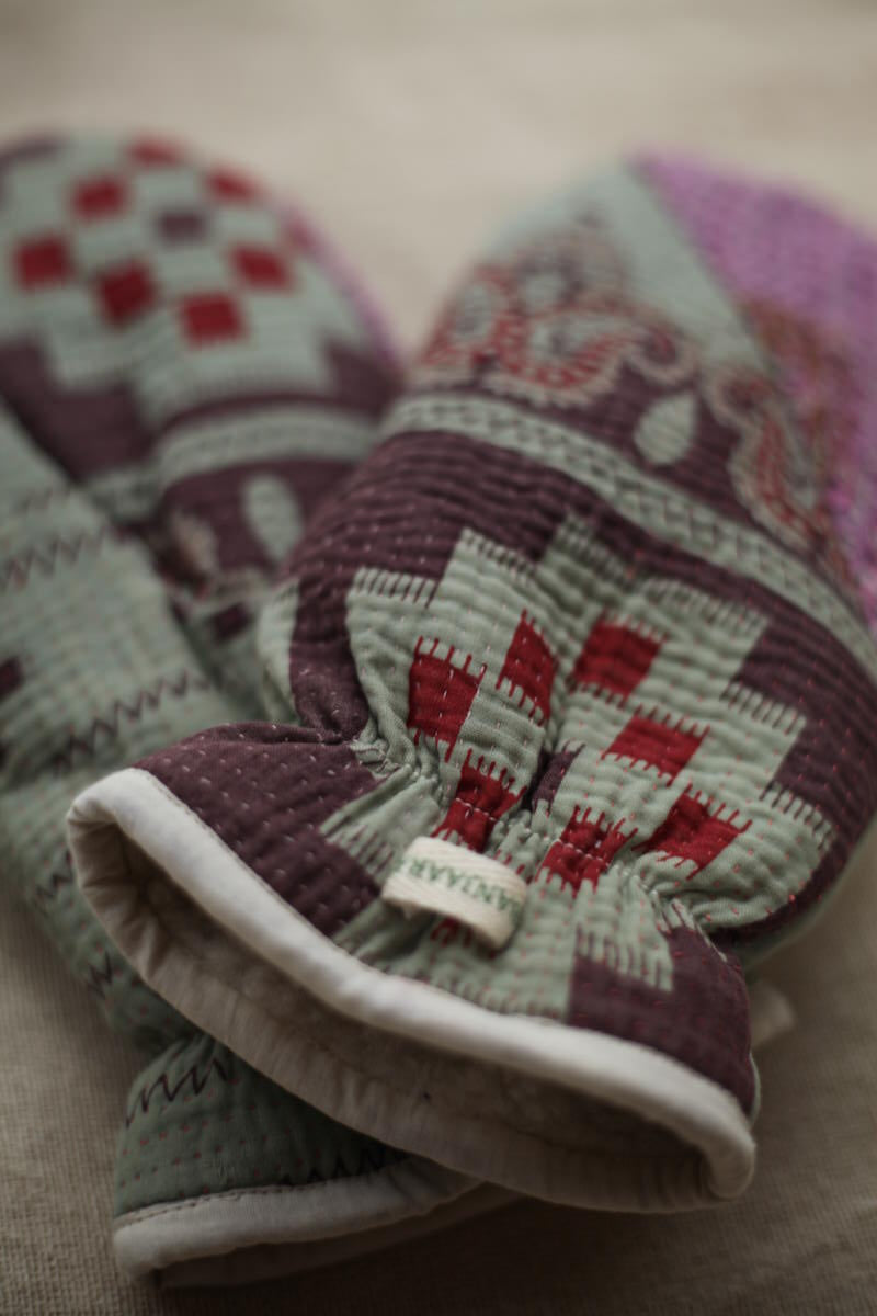 NEW IN • Kantha Mittens