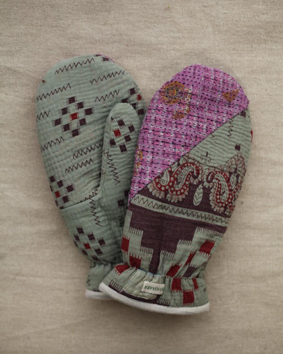 NEW IN • Kantha Mittens