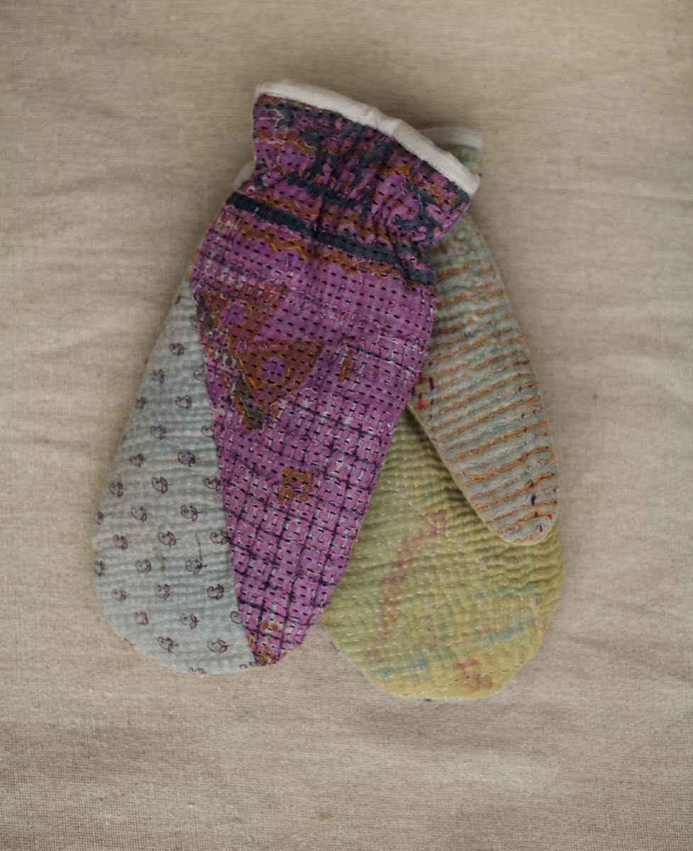 NEW IN • Kantha Mittens