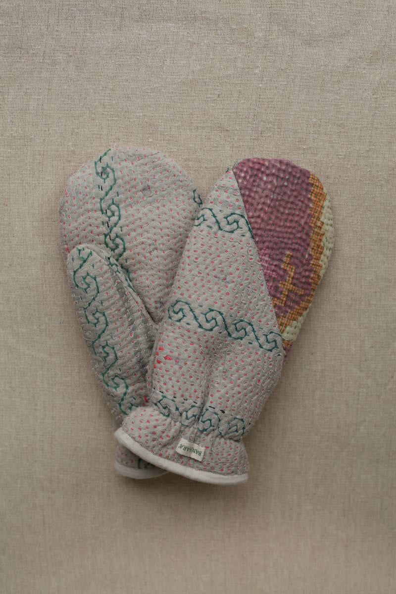 NEW IN • Kantha Mittens